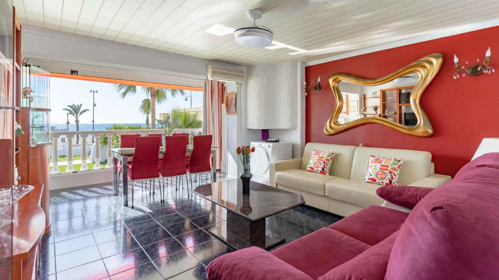 Apartamento Torremolinos Playamar Primera Linea de Playa Urb. La Farola